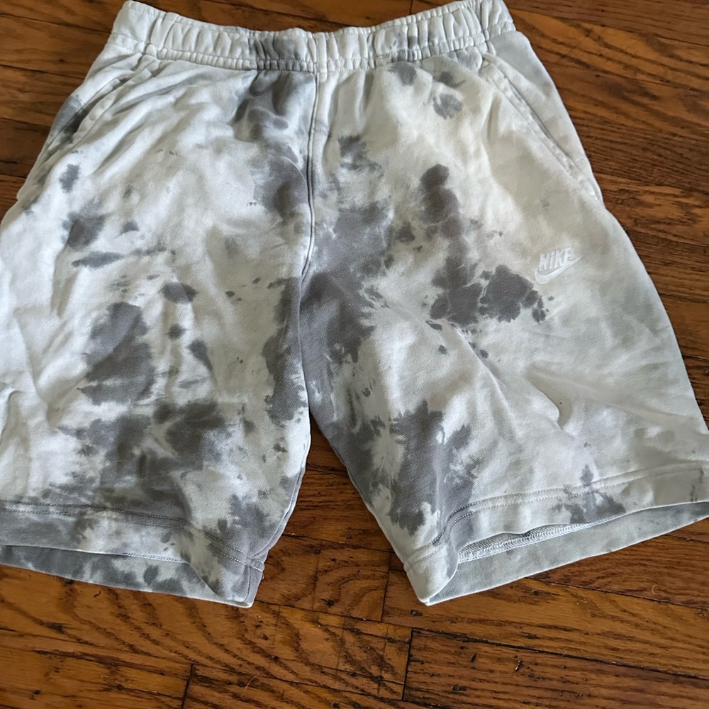 Nike Womens Tie Dyed Shorts Sz‎ Small